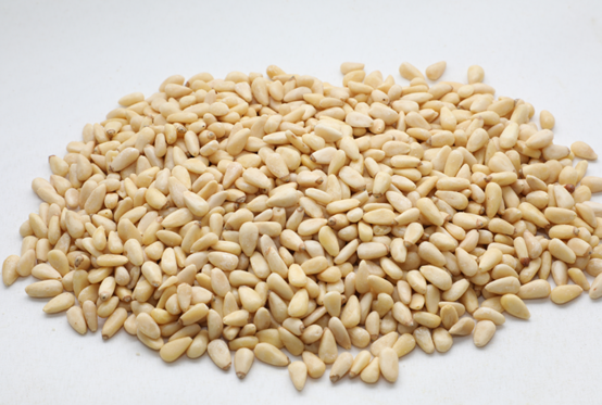 為何松子仁市場批發(fā)價上漲，松子仁的功效與作用(圖1)