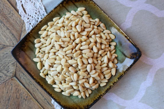 為何松子仁市場批發(fā)價上漲，松子仁的功效與作用(圖7)