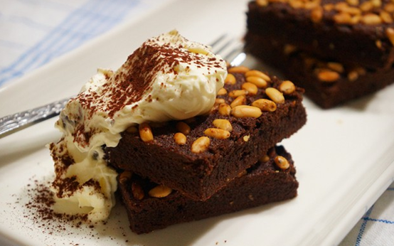 為何松子仁市場批發(fā)價上漲，松子仁的功效與作用(圖5)